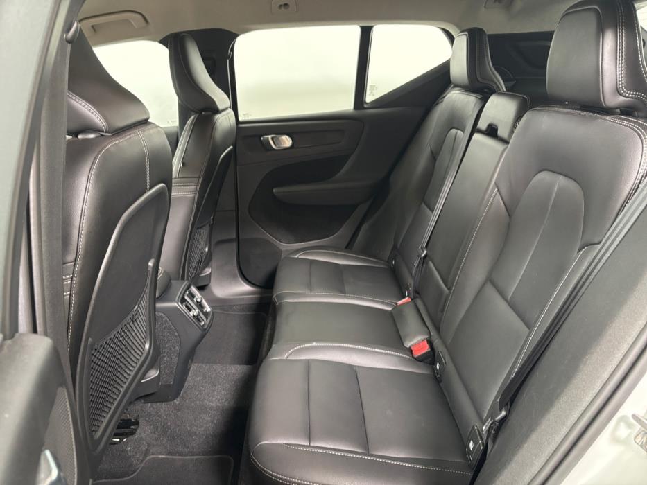 VOLVO XC40 2019