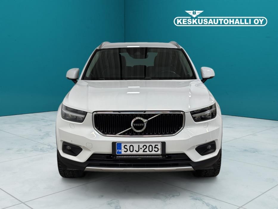 VOLVO XC40 2019