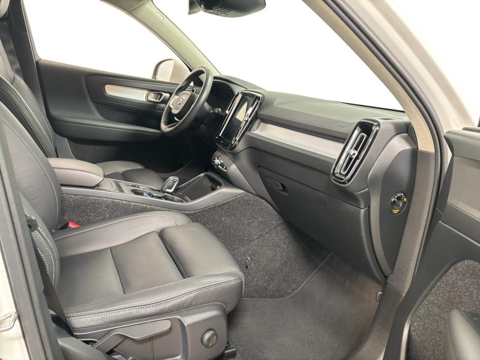 VOLVO XC40 2019