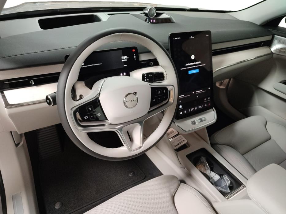 VOLVO ES90 2026