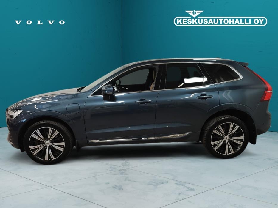 VOLVO XC60 2023