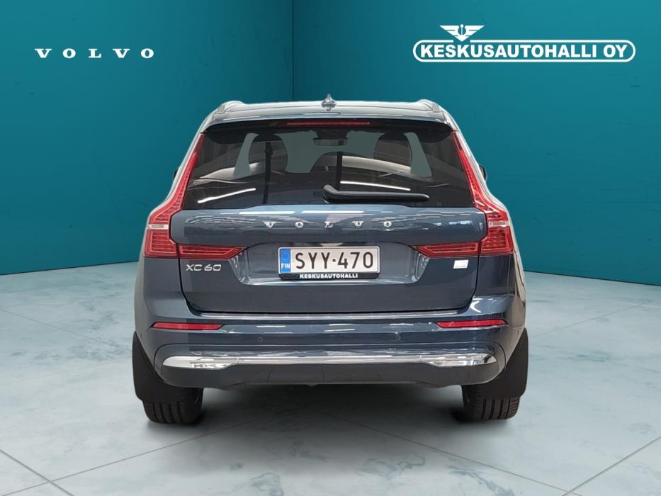 VOLVO XC60 2023