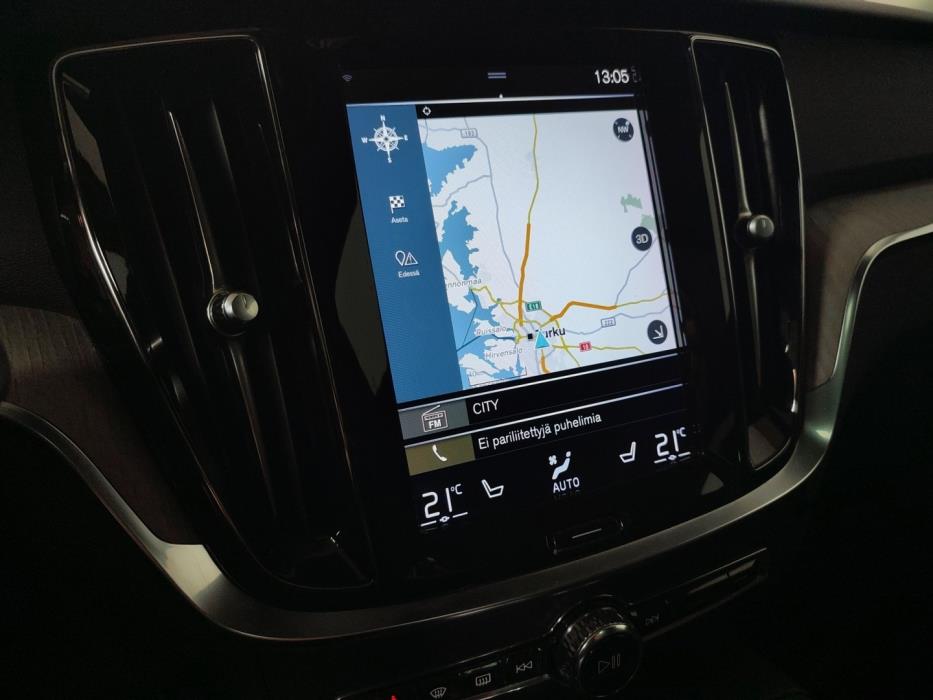 VOLVO V60 2021