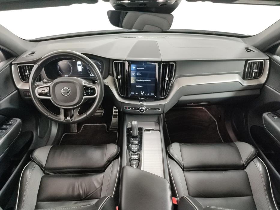 VOLVO XC60 2020