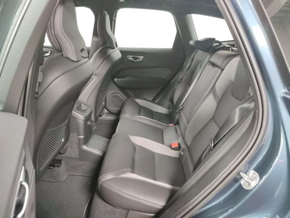 VOLVO XC60 2027
