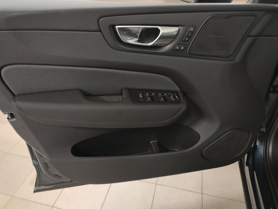 VOLVO XC60 2027