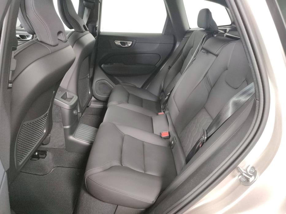 VOLVO XC60 2027