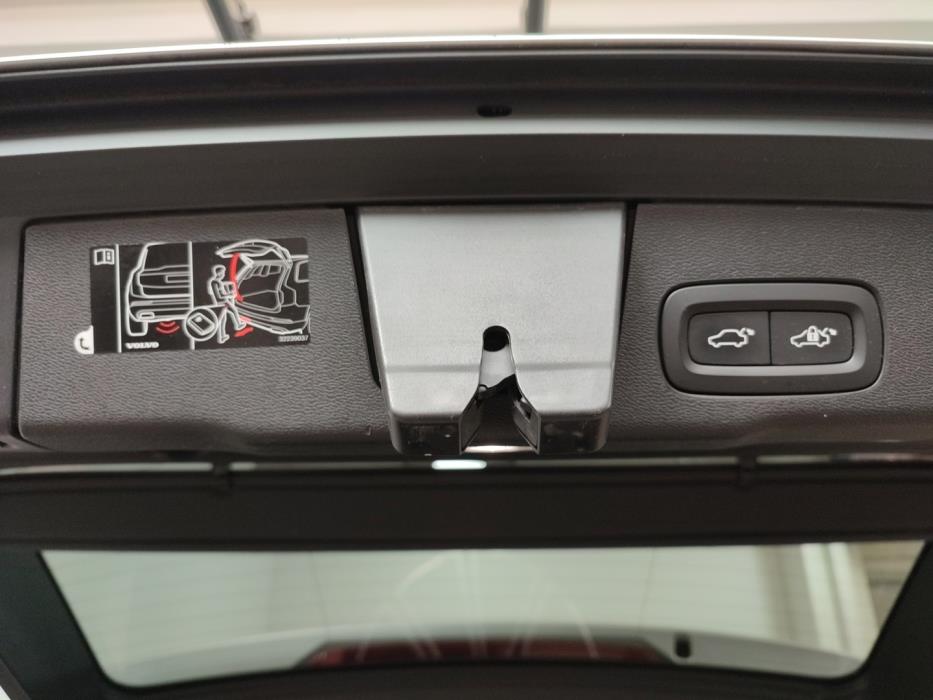 VOLVO XC60 2020