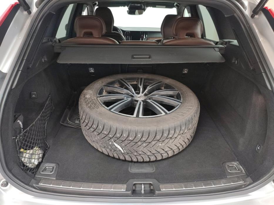 VOLVO XC60 2020