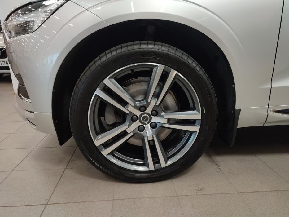 VOLVO XC60 2020