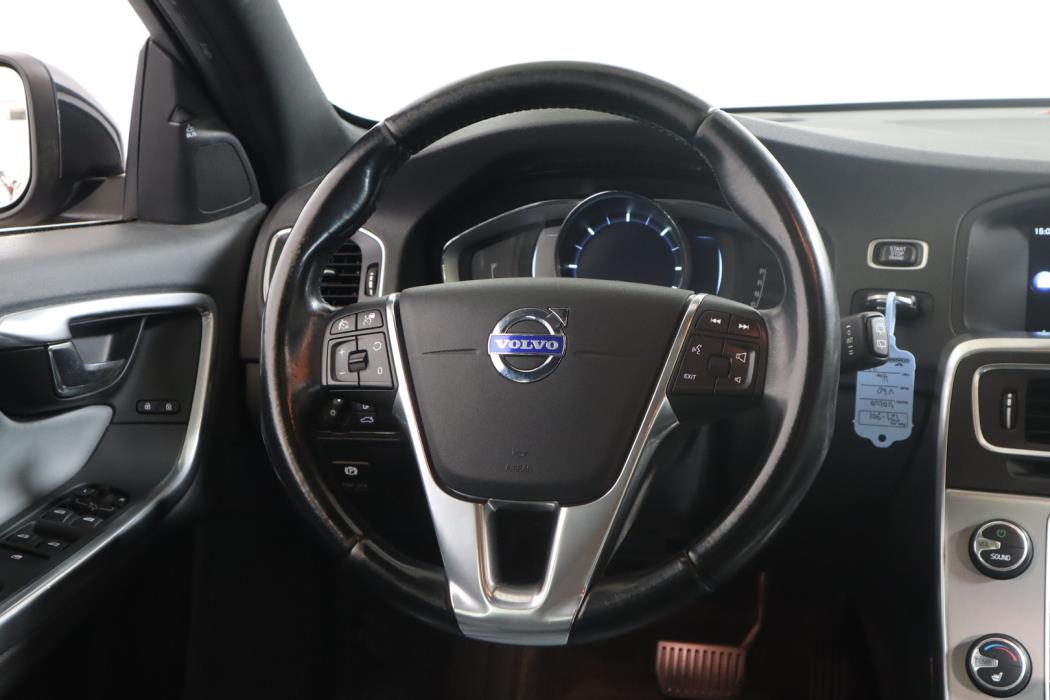 VOLVO V60 2014