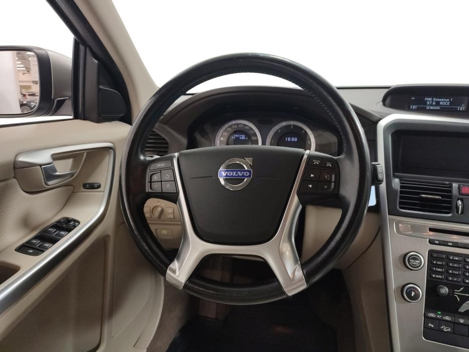 VOLVO XC60 2011