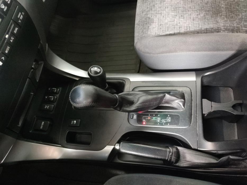 TOYOTA Land Cruiser 2006
