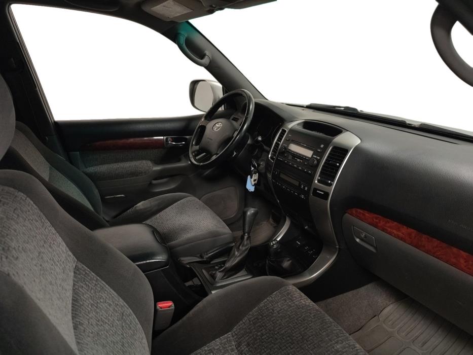 TOYOTA Land Cruiser 2006