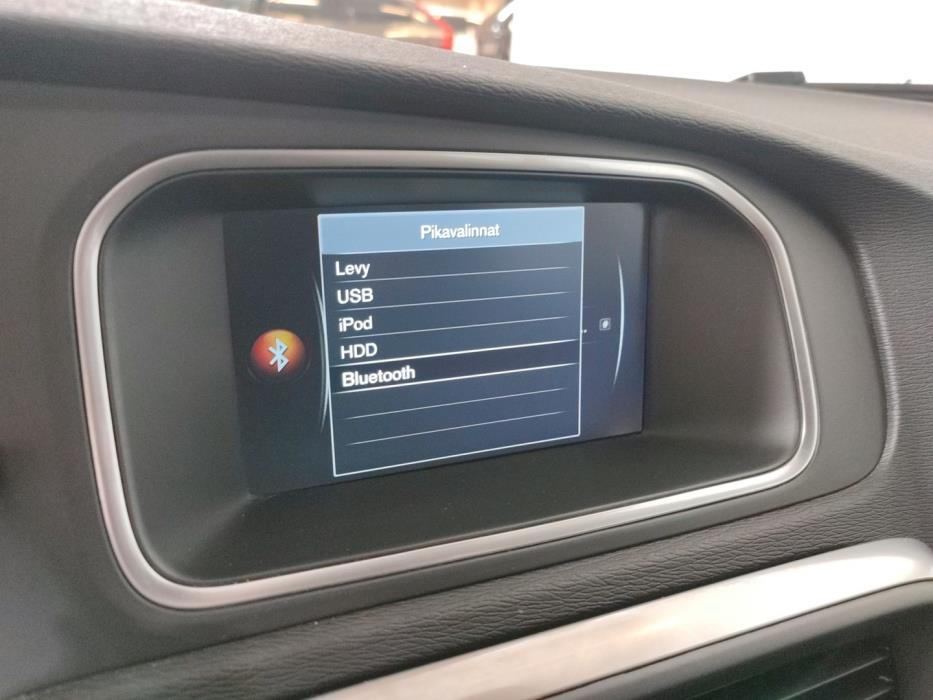 VOLVO V40 Cross Country 2016