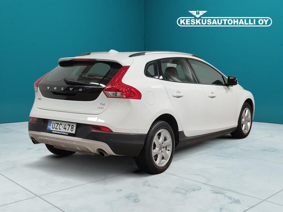 VOLVO V40 Cross Country 2016
