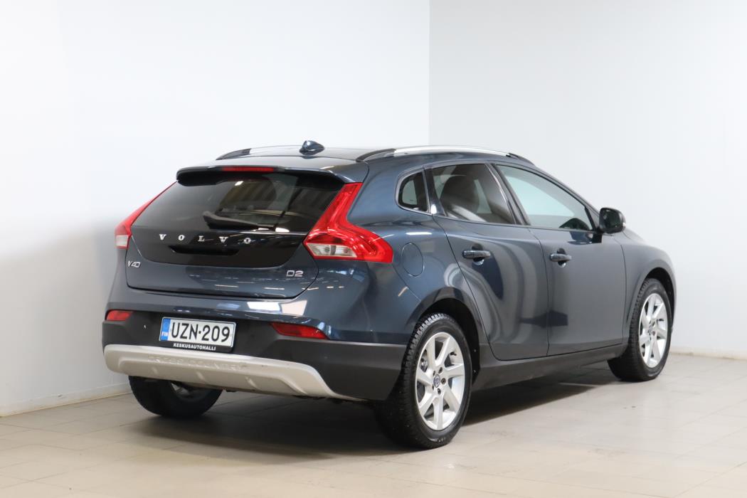 VOLVO V40 Cross Country 2017