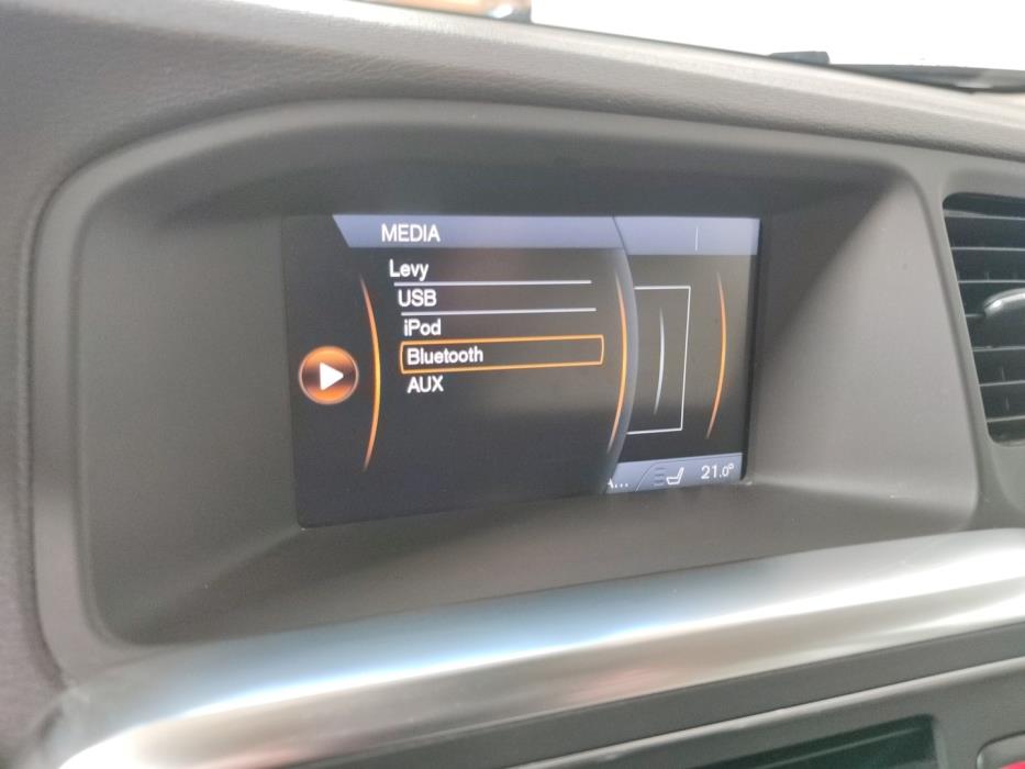 VOLVO V60 2012