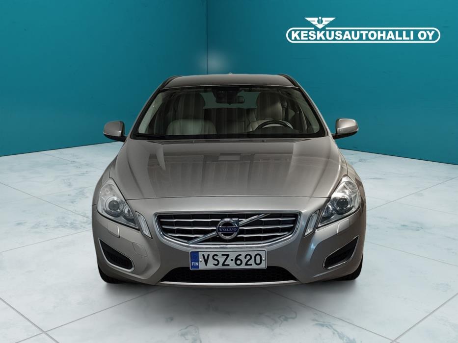 VOLVO V60 2012
