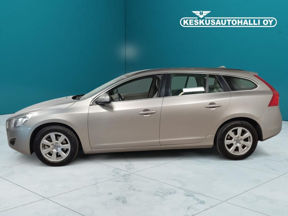 VOLVO V60 2012