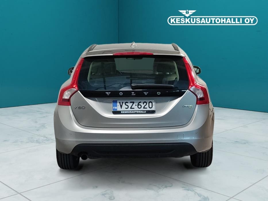 VOLVO V60 2012