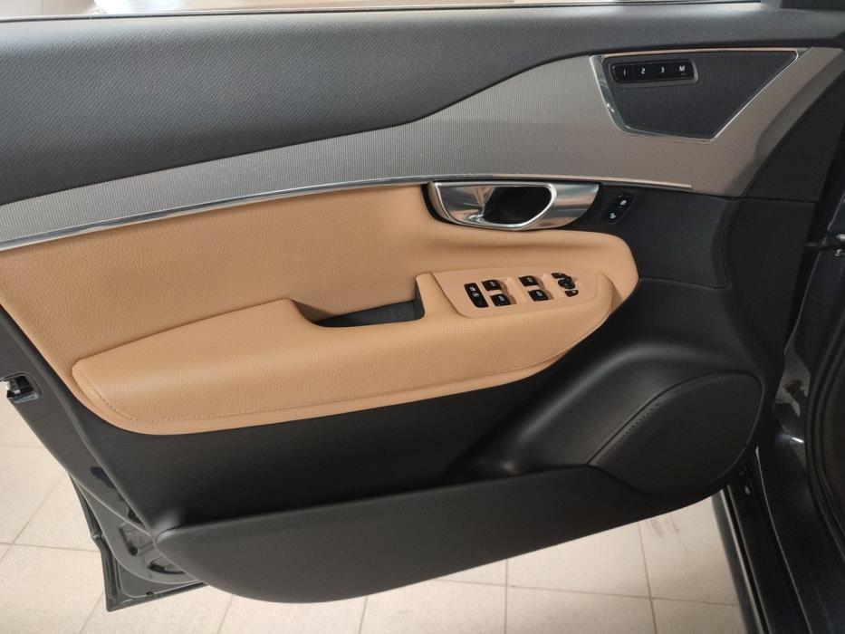 VOLVO XC90 2017