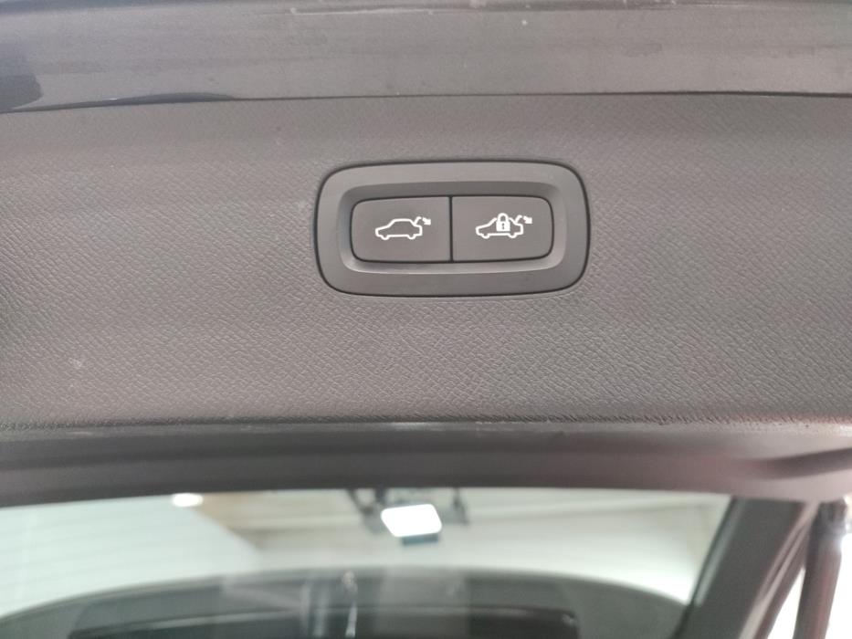 VOLVO XC90 2017