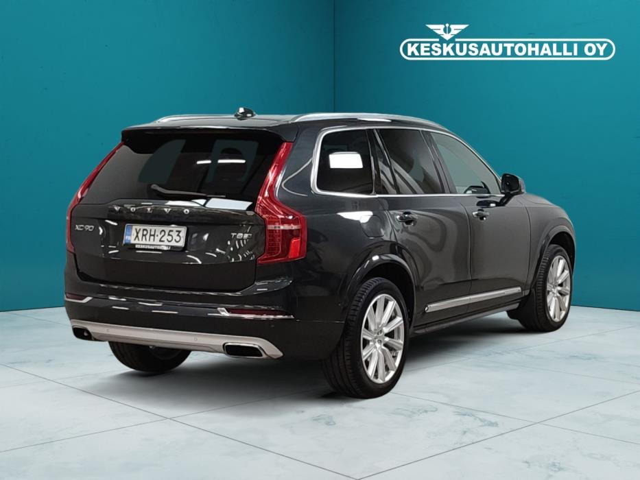 VOLVO XC90 2017