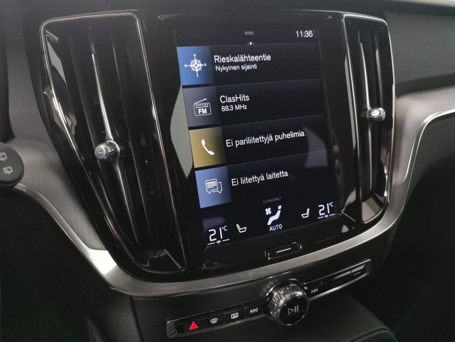 VOLVO V60 2022