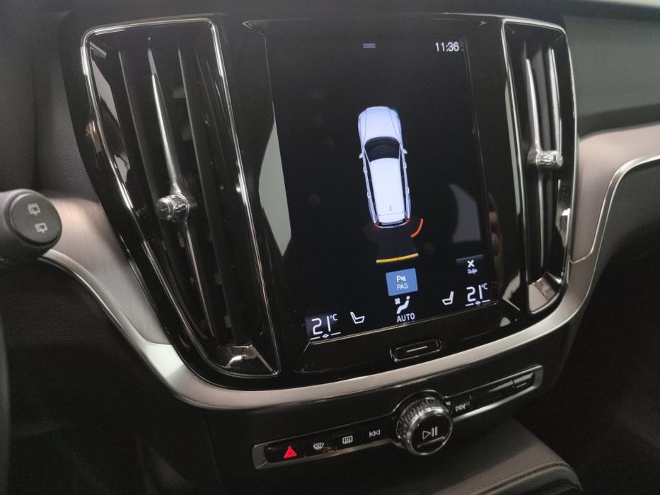 VOLVO V60 2022