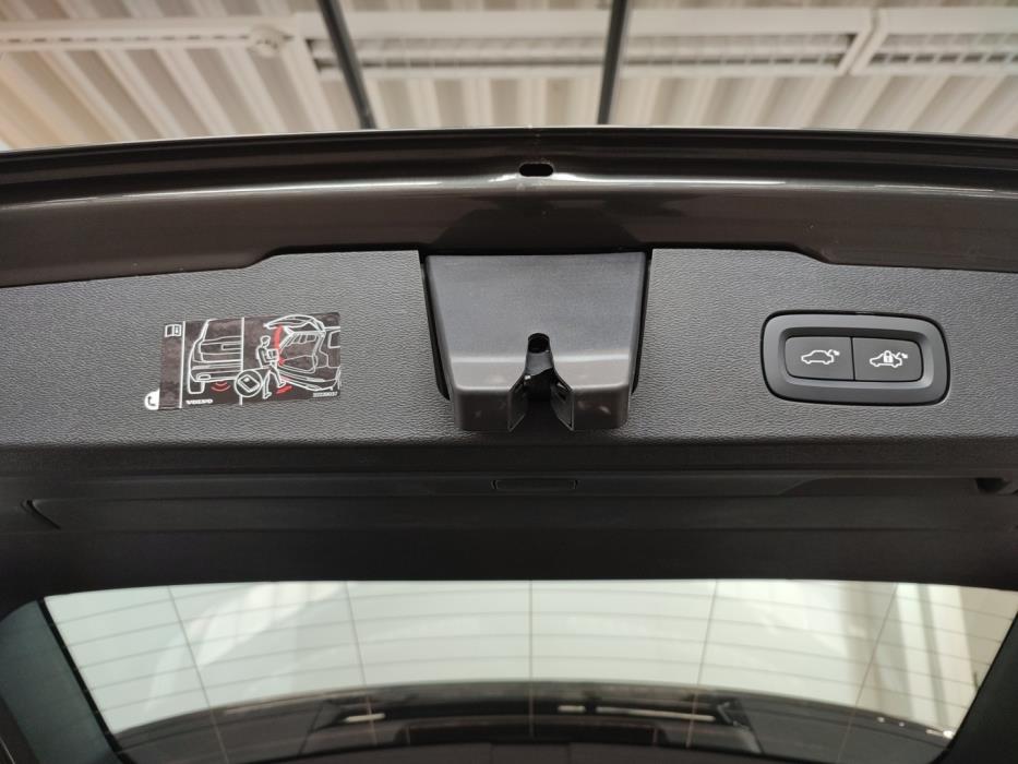 VOLVO V60 2022