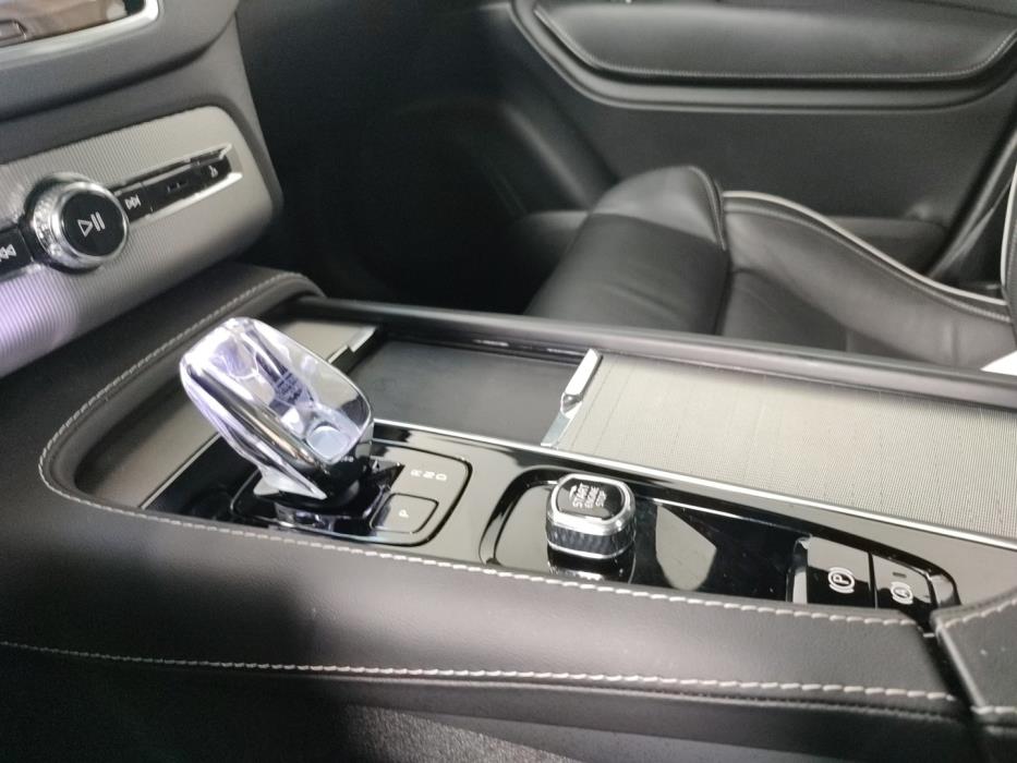 VOLVO XC90 2024