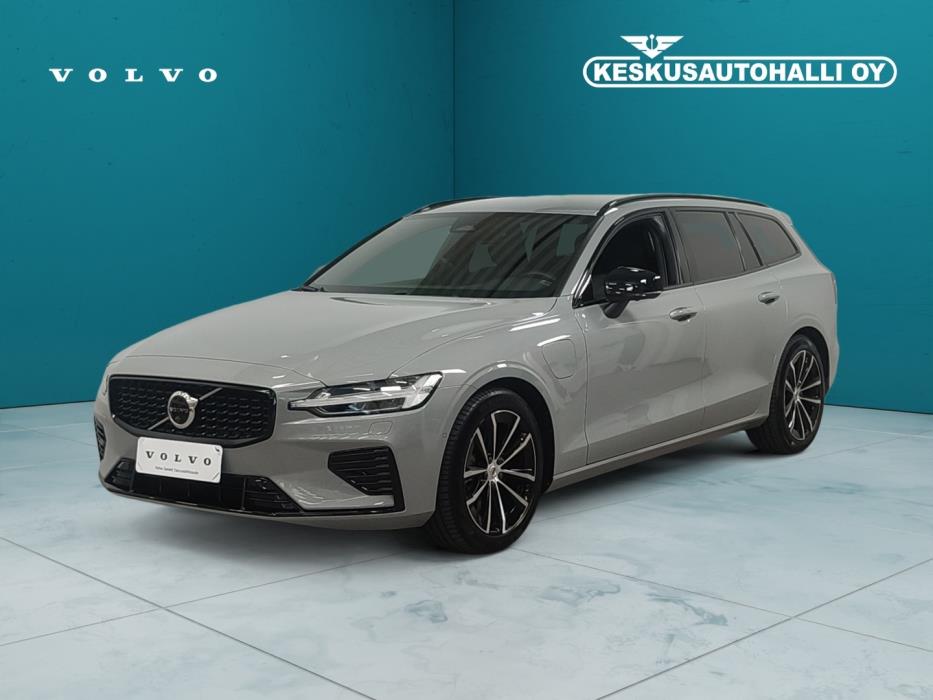 VOLVO V60 2025