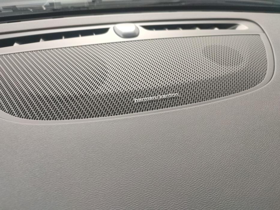 VOLVO V60 2025