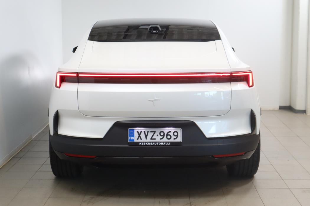 POLESTAR 4 2026