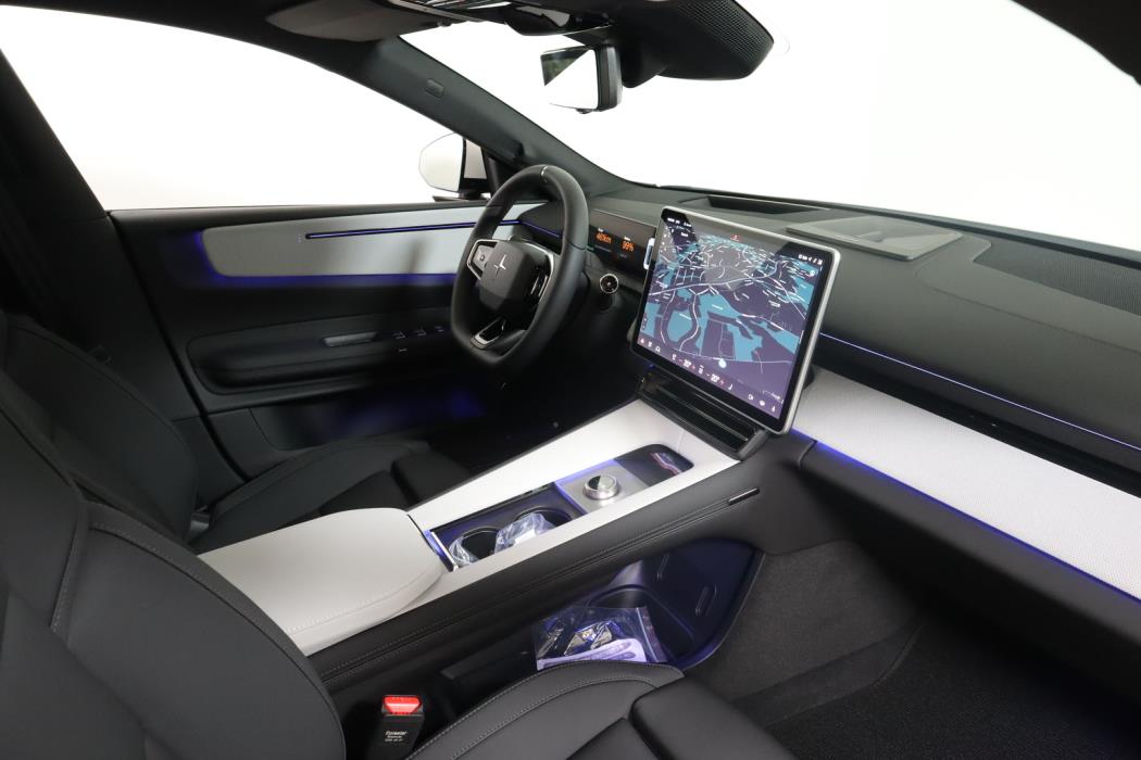 POLESTAR 4 2026