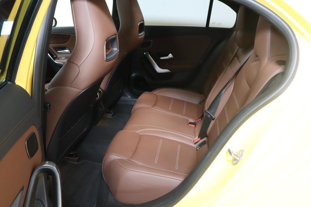 MERCEDES-BENZ A 2020