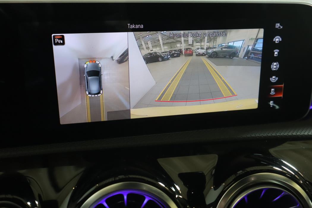 MERCEDES-BENZ A 2020