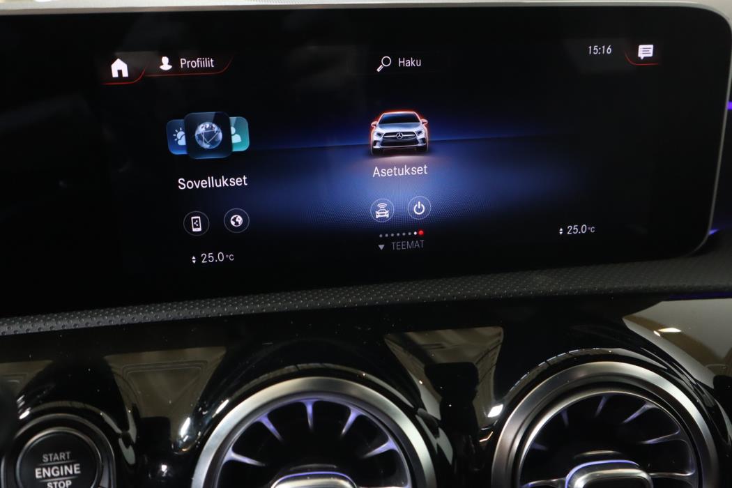 MERCEDES-BENZ A 2020