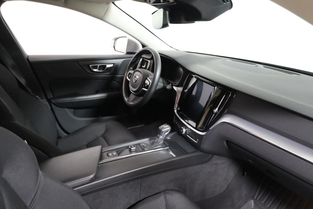 VOLVO V60 2019