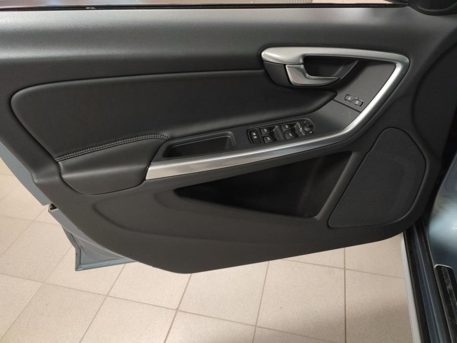 VOLVO V60 Cross Country 2018