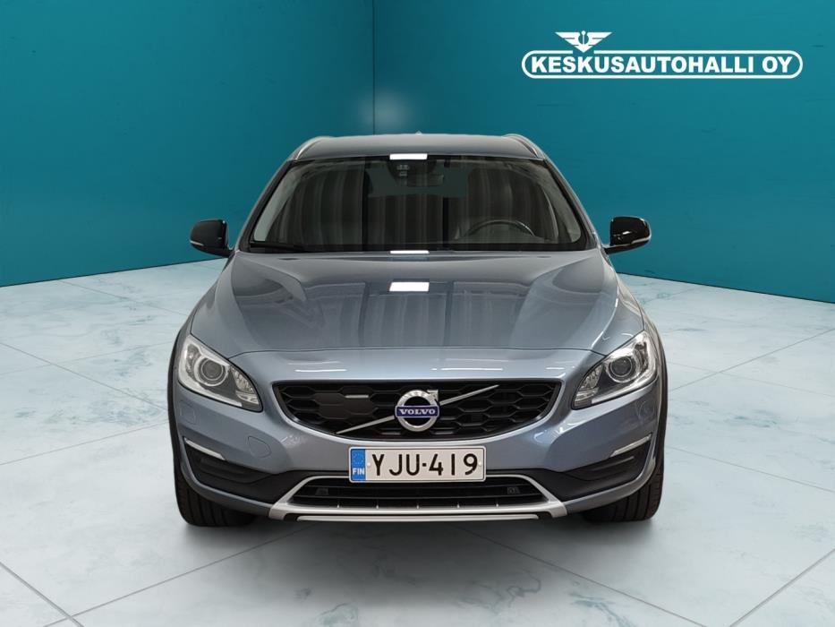 VOLVO V60 Cross Country 2018