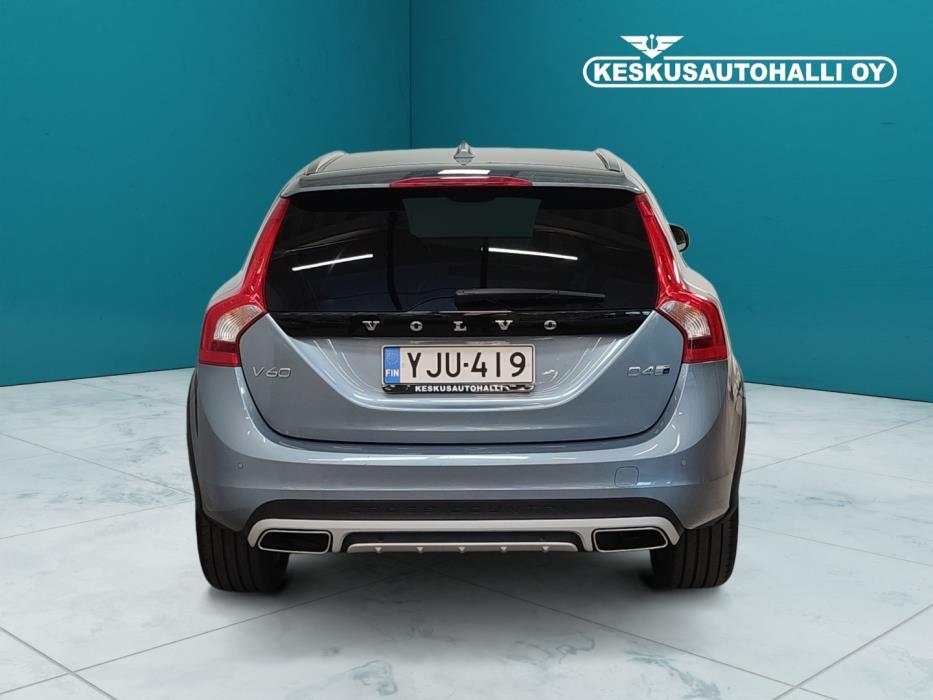 VOLVO V60 Cross Country 2018