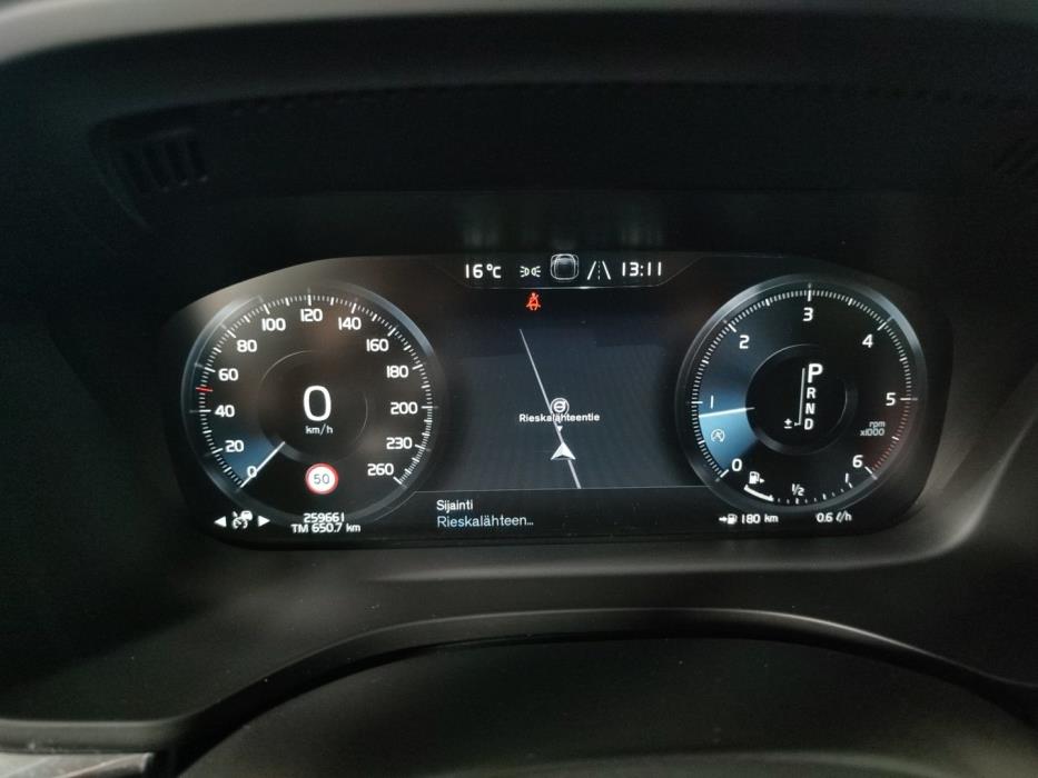 VOLVO XC60 2018