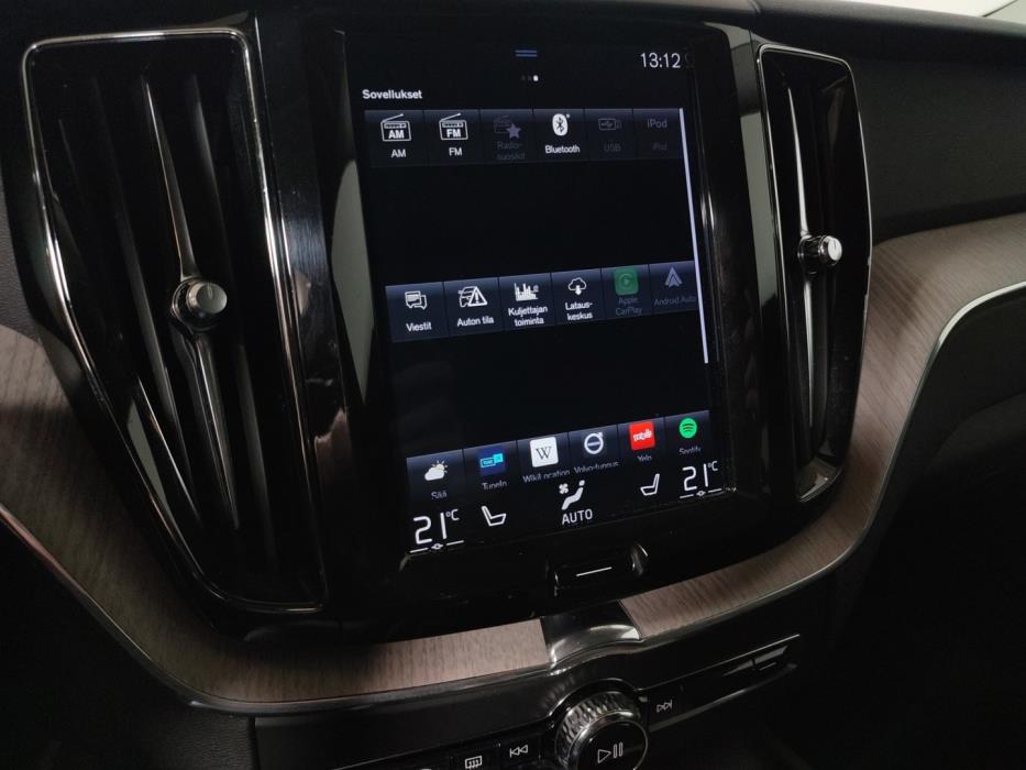 VOLVO XC60 2018