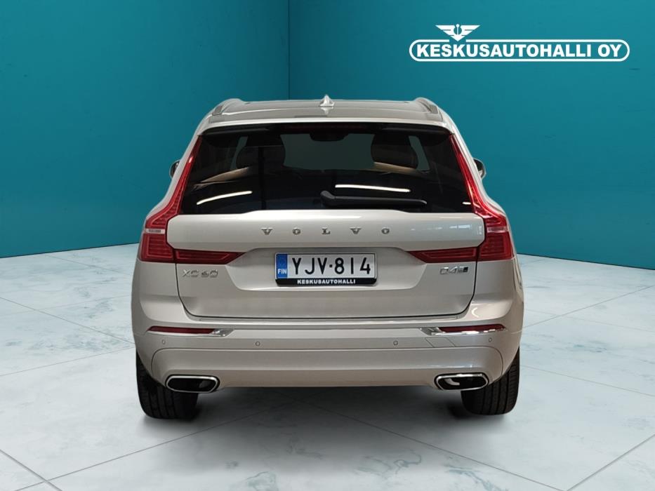 VOLVO XC60 2018