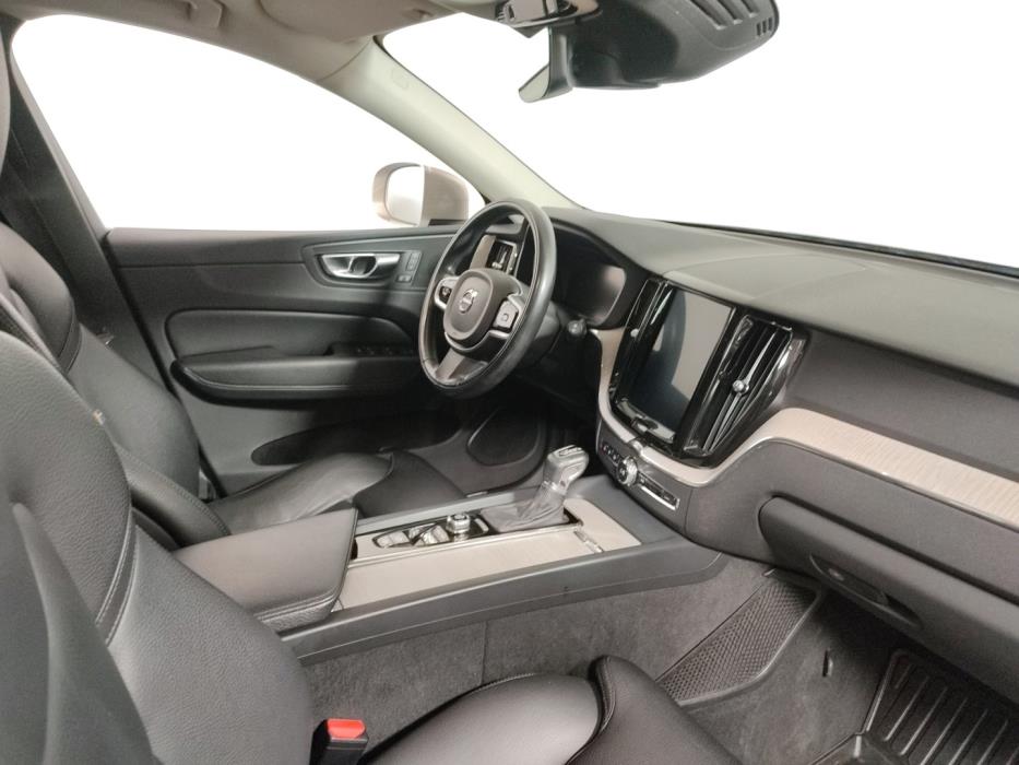 VOLVO XC60 2018