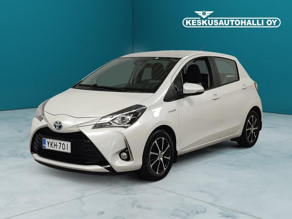 TOYOTA Yaris 2018