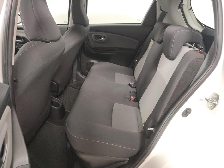 TOYOTA Yaris 2018