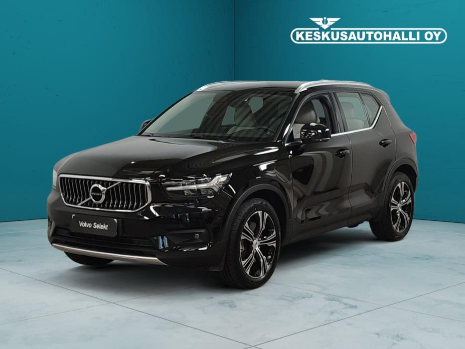 VOLVO XC40 2022